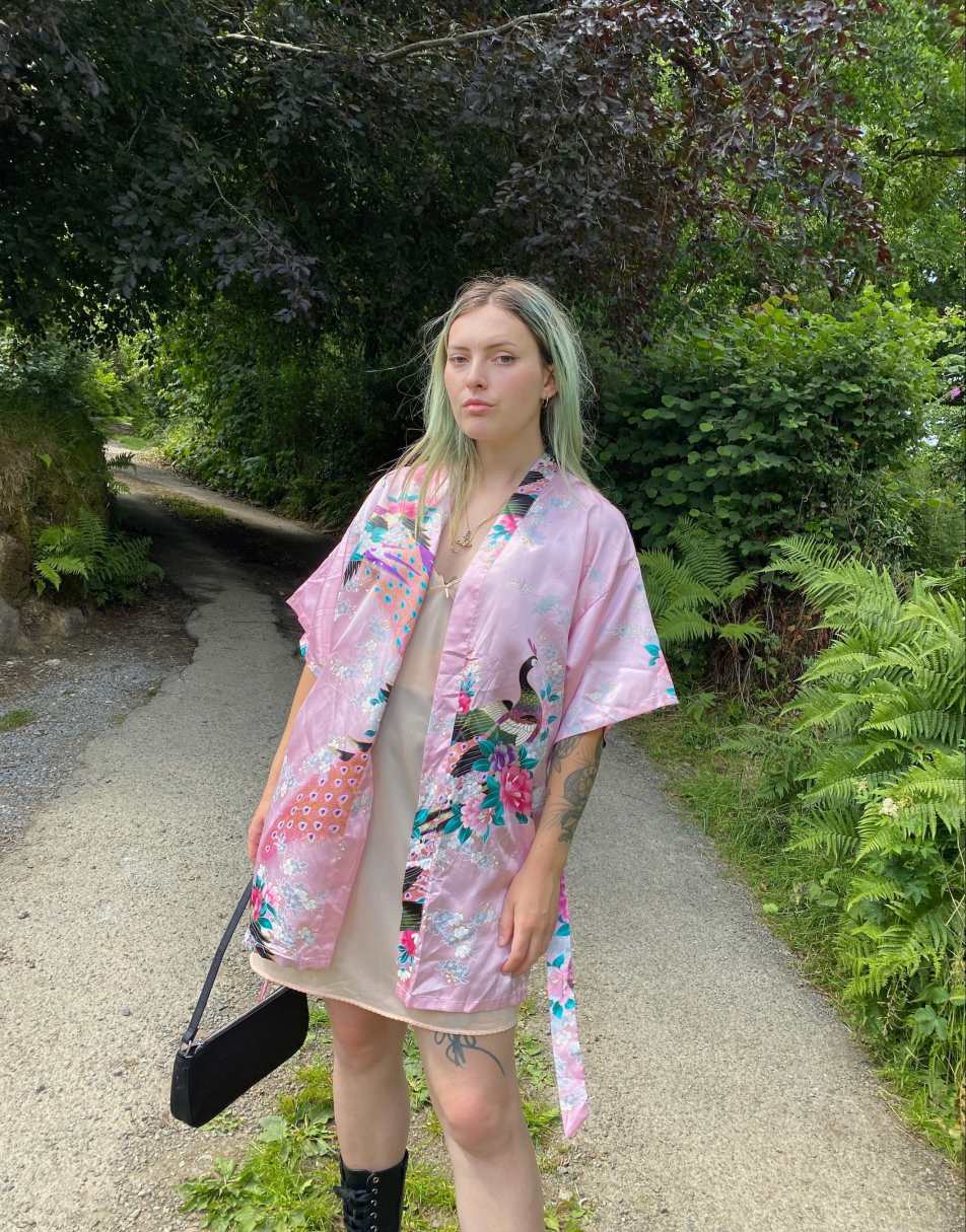 Vintage Bridesmaid One Size Floral Kimono in Pink