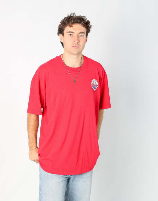 Vintage Bubba Gump Shrimp Co xl t-shirt in red