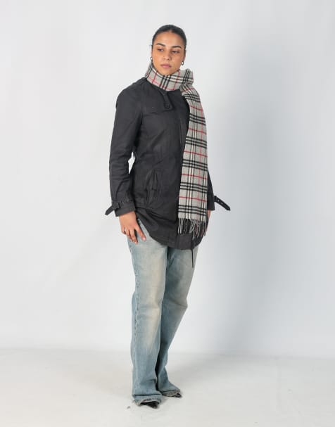 Vintage Burberry L trench coat in black - view 1