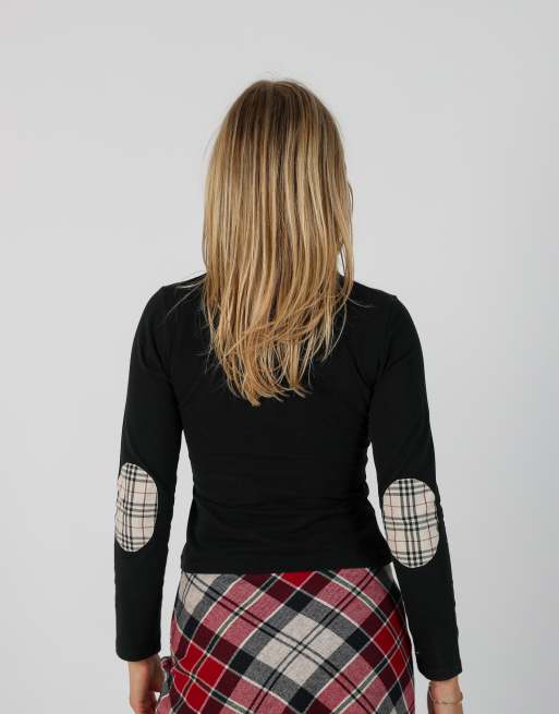 Vintage Burberry XS long sleeve top in black, 2 of 4