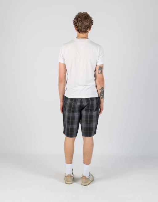 Vintage Calvin Klein 36x31 canvas cargo shorts in black, 3 of 4