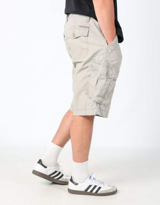 Vintage Calvin Klein ripstop 36x23 canvas cargo shorts in light grey, 2 of 4