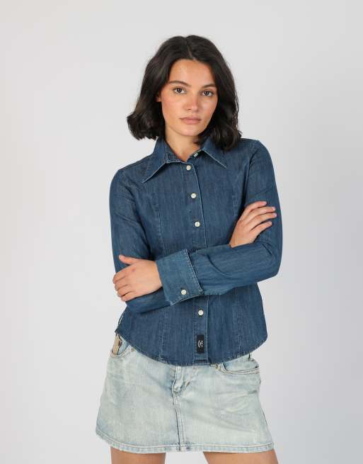 Vintage Calvin Klein S shirt in blue