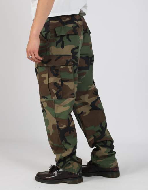 Vintage Camo 36x34 woven cargo pants in dark green