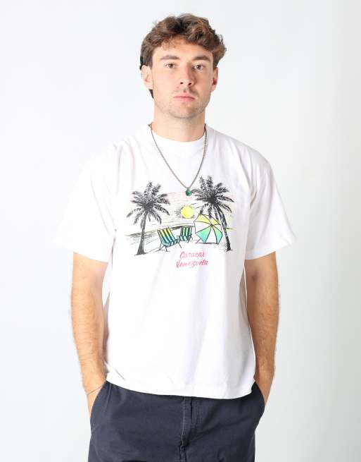 Vintage Caracas Venezuela l t-shirt in ivory