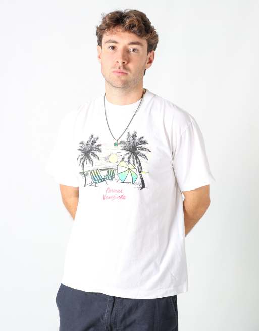 Vintage Caracas Venezuela l t-shirt in ivory, 2 of 4