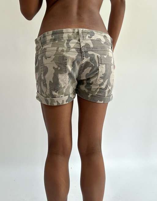 Vintage cargo denim mini shorts in khaki, 2 of 4