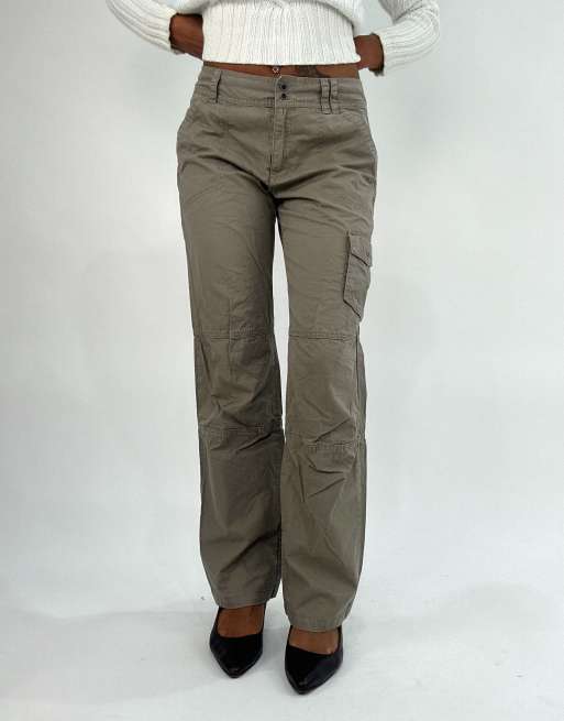 Vintage cargo trousers in khaki