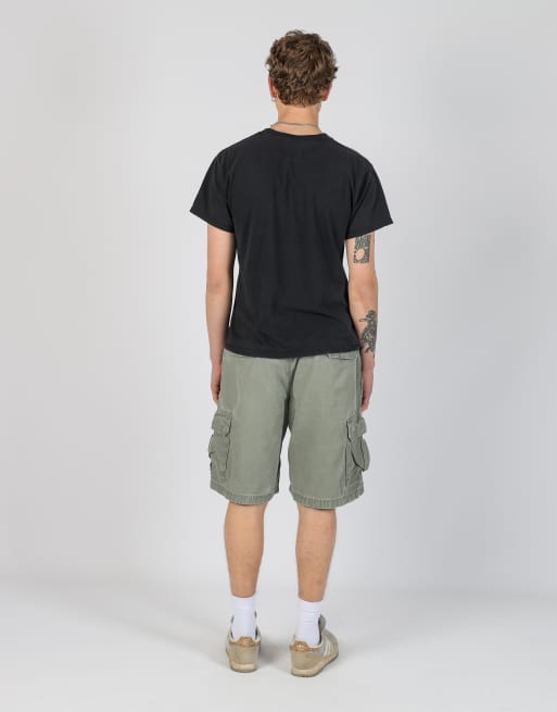 Vintage Carhartt 34x21 canvas cargo shorts in dark green, 3 of 4