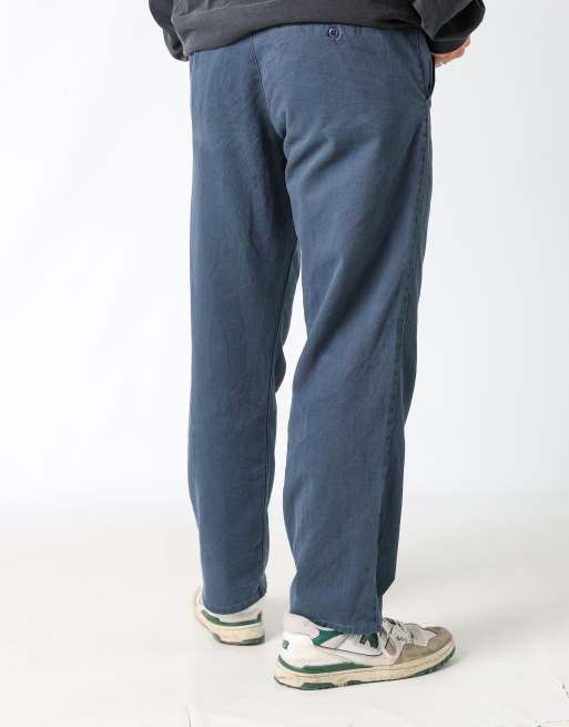 Vintage Carhartt 34x30 woven straight pants in navy blue