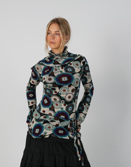 Vintage Coconuda S long sleeve top in black, 3 of 4