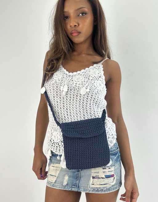 Vintage crochet crossbody bag in blue, 4 of 4