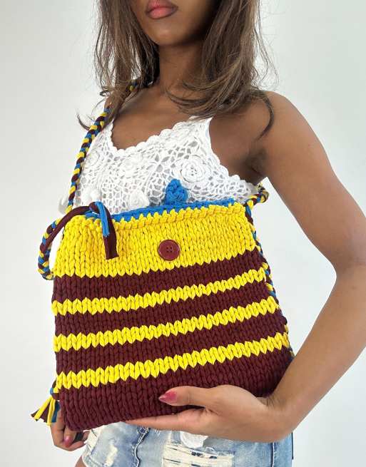 Vintage crochet crossbody bag in yellow, 3 of 4