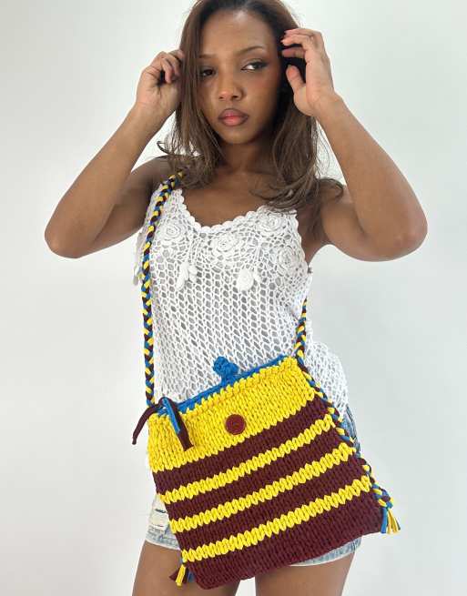 Vintage crochet crossbody bag in yellow, 4 of 4