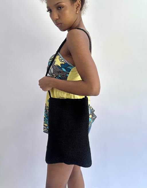 Vintage crochet handbag in black, 2 of 4