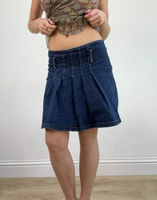 Vintage dark wash denim skirt in blue