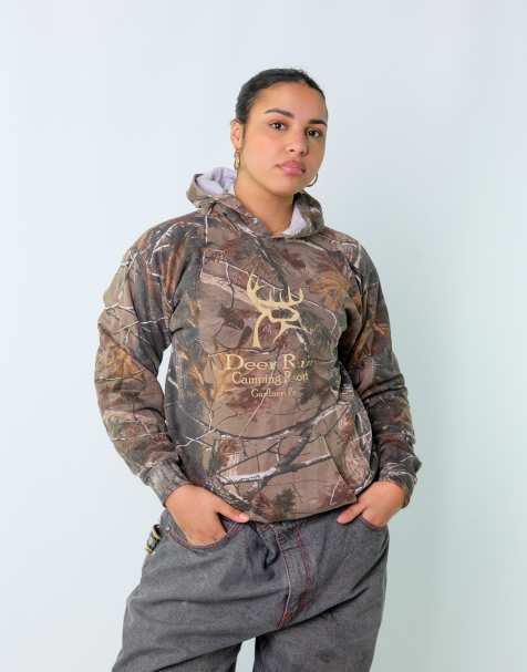 Vintage Deer Run Camping Resort RealTree M Hoodie Brown - view 1