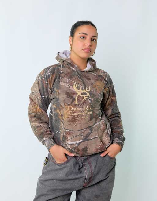Vintage Deer Run Camping Resort RealTree M Hoodie Brown