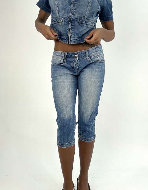 Vintage denim capris in blue
