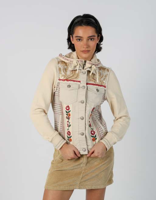 Vintage Desigual S denim jacket in beige, 1 of 4