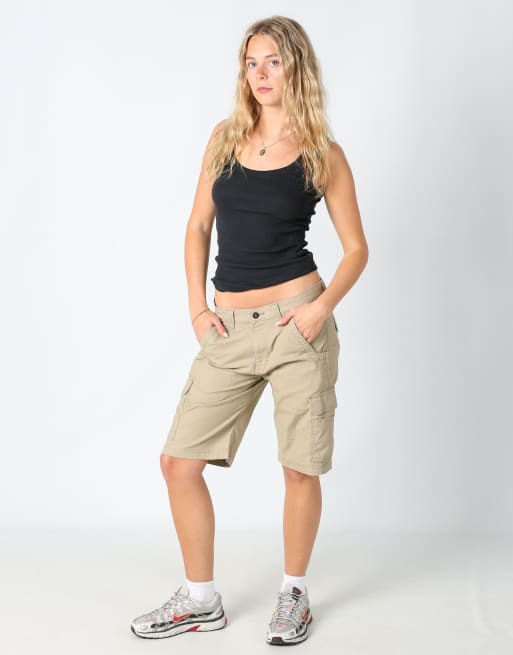 Vintage Dickies 30x20 canvas cargo shorts in beige, 2 of 4