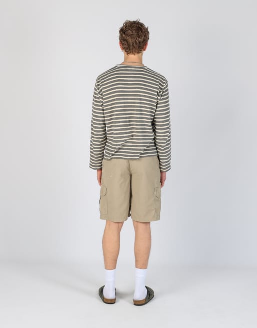 Vintage Dickies 30x21 canvas cargo shorts in khaki green, 3 of 4