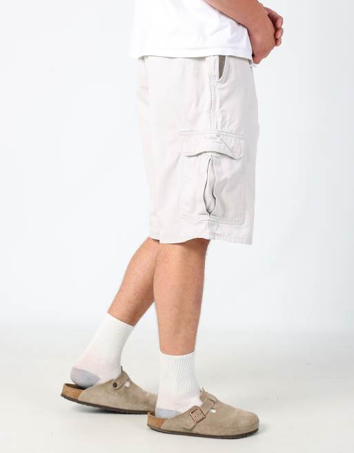 Vintage Dickies 32x23 canvas cargo shorts in ivory