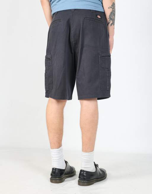 Vintage Dickies 33x22 canvas cargo shorts in black