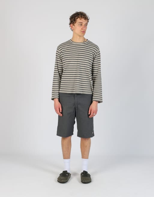Vintage Dickies 34x22 canvas carpenter baggy shorts in charcoal grey