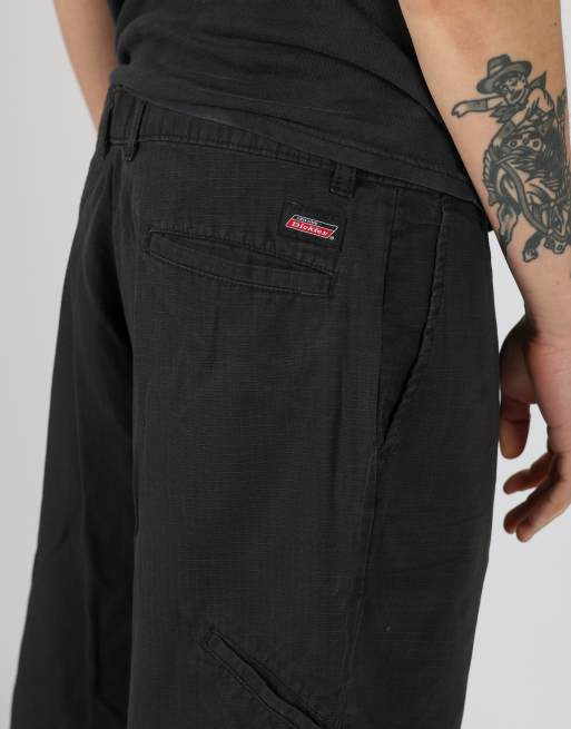 Vintage Dickies 36x23 canvas cargo shorts in black, 4 of 4