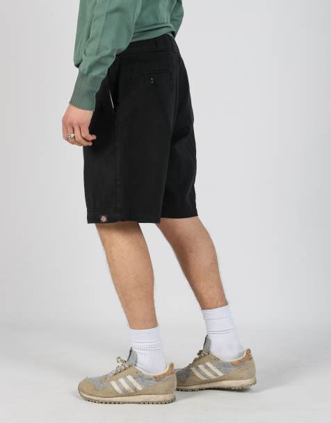 Vintage Dickies 36x27 canvas cargo shorts in black - view 1