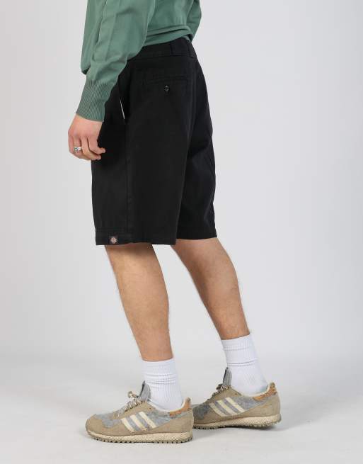 Vintage Dickies 36x27 canvas cargo shorts in black