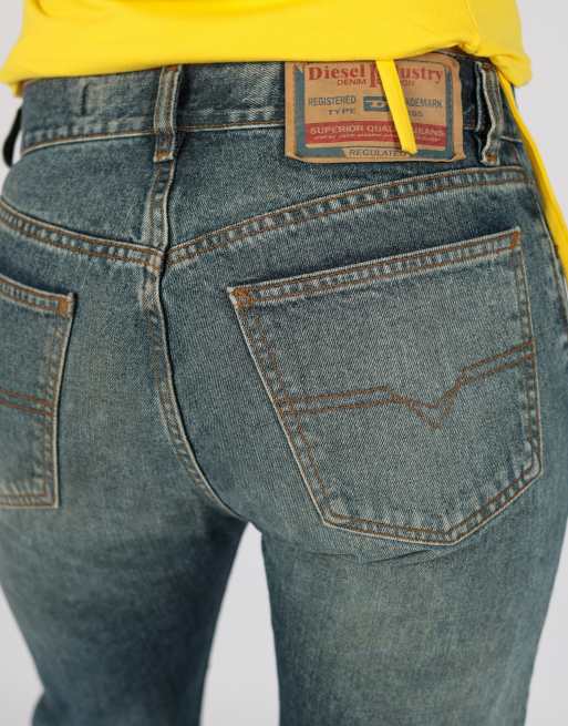 Vintage Diesel M bootcut jeans in blue, 4 of 4