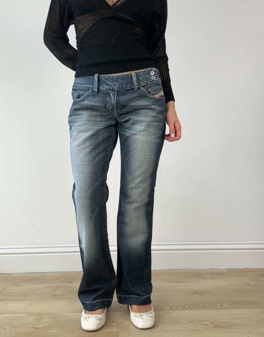 Vintage diesel relaxed fit jeans in dark wash