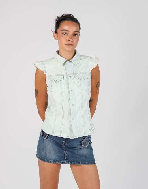 Vintage Diesel S shirt in light blue, 3 of 4