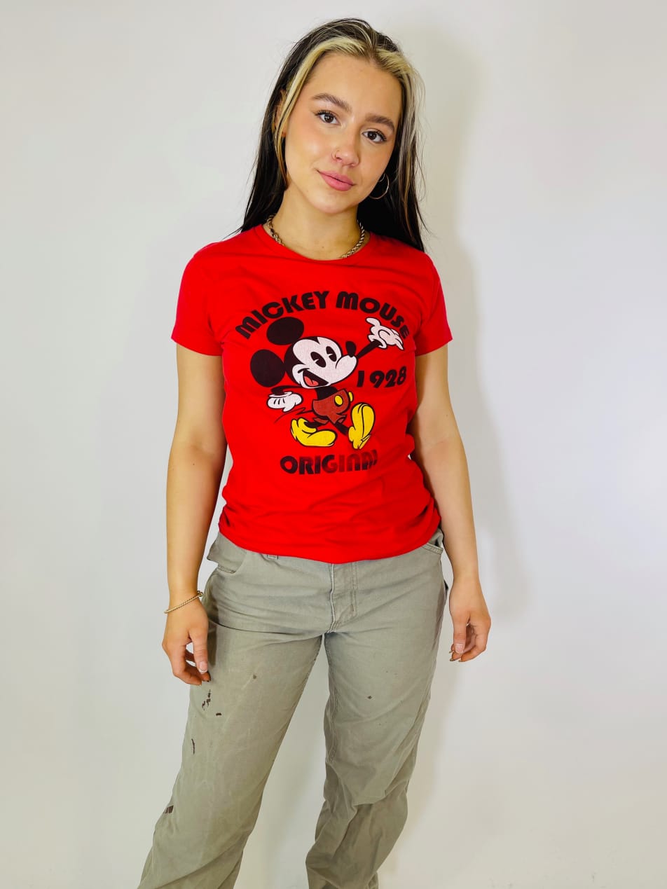 Vintage Disney Size L 90s mickey short sleeve t-shirt in red