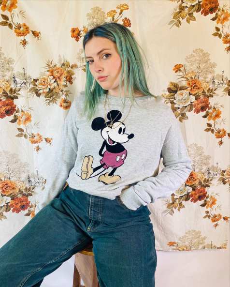 Vintage Disney Size L Mickey Mouse sweatshirt in grey - view 1