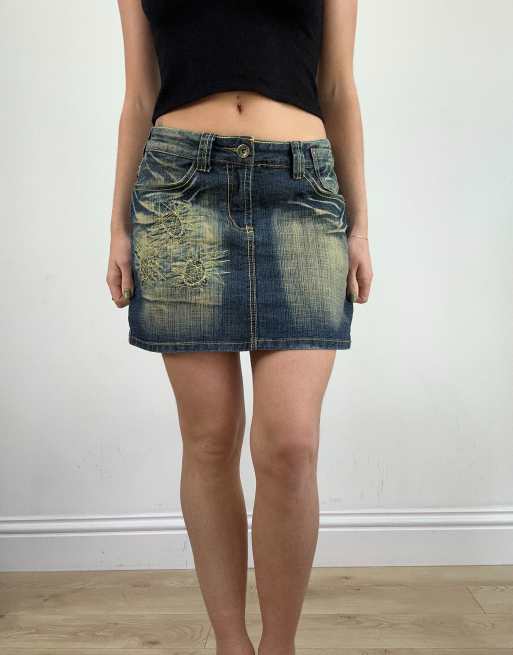 Vintage distressed denim skirt in blue