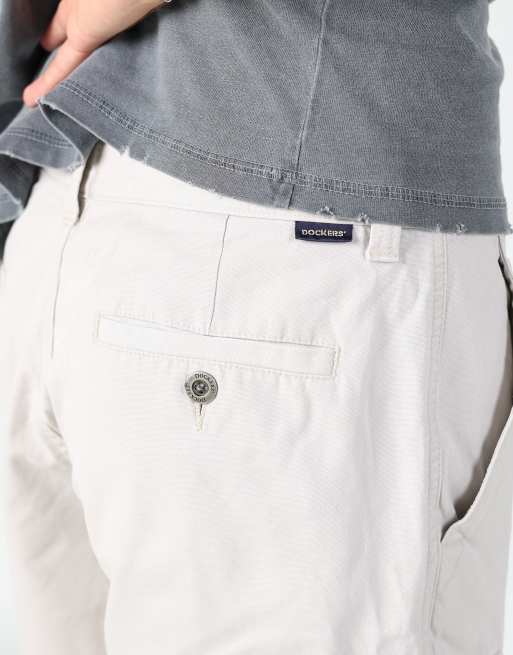 Vintage Dockers 34x20 canvas cargo shorts in cream, 4 of 4