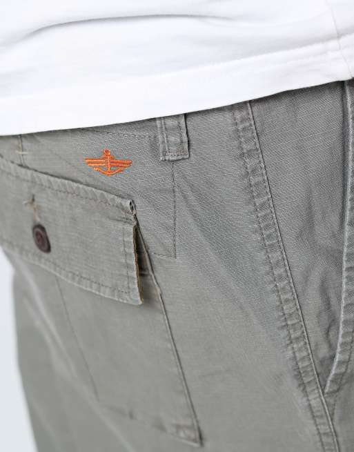 Vintage Dockers 38x23 canvas cargo shorts in grey, 4 of 4