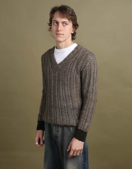 Vintage Dolce & Gabbana Chunky Knit V-Neck Jumper size S in Brown, 1 of 5