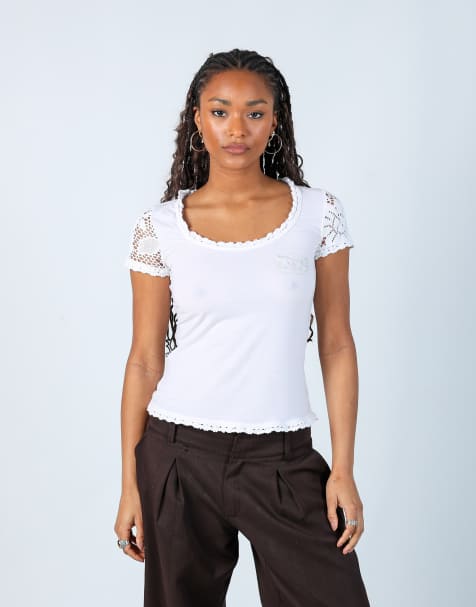 Vintage Dolce & Gabbana S baby tee in white - view 1