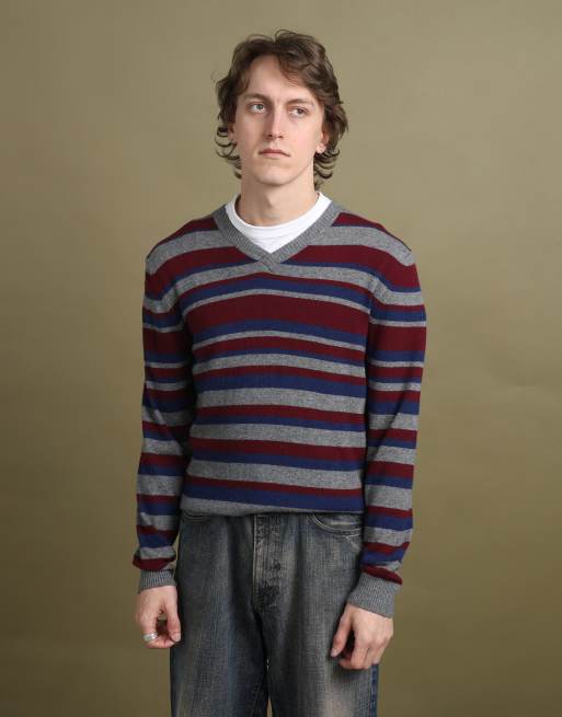 Vintage Dolce & Gabbana V-Neck Jumper size M in Grey, 1 of 4