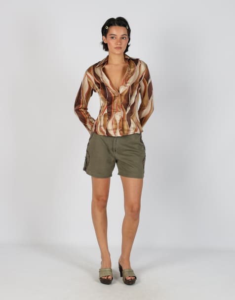 Vintage Dolce Ribelle M woven shorts in khaki green - view 1