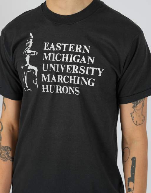 Vintage Eastern Michigan University l t-shirt in black, 4 of 4
