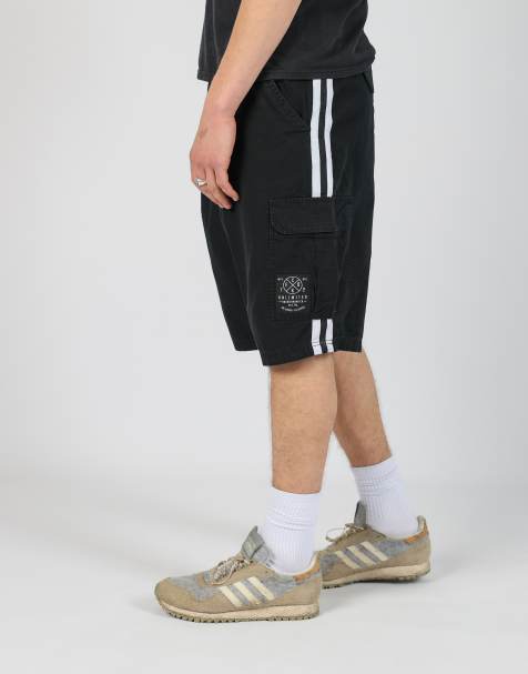 Vintage Ecko 38x23 canvas cargo shorts in black - view 1