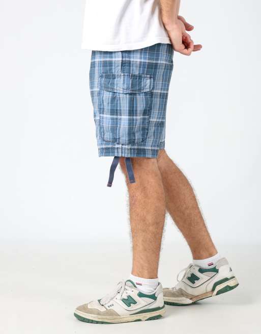 Vintage Eddie Bauer 32x21 canvas cargo shorts in blue