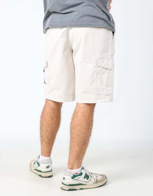 Vintage Eddie Bauer 34x22 canvas cargo shorts in beige, 2 of 4