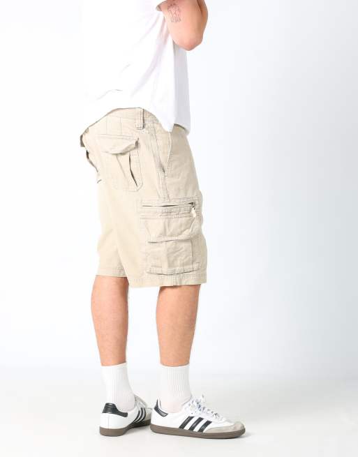 Vintage Eddie Bauer 35x21 canvas cargo shorts in beige, 2 of 4