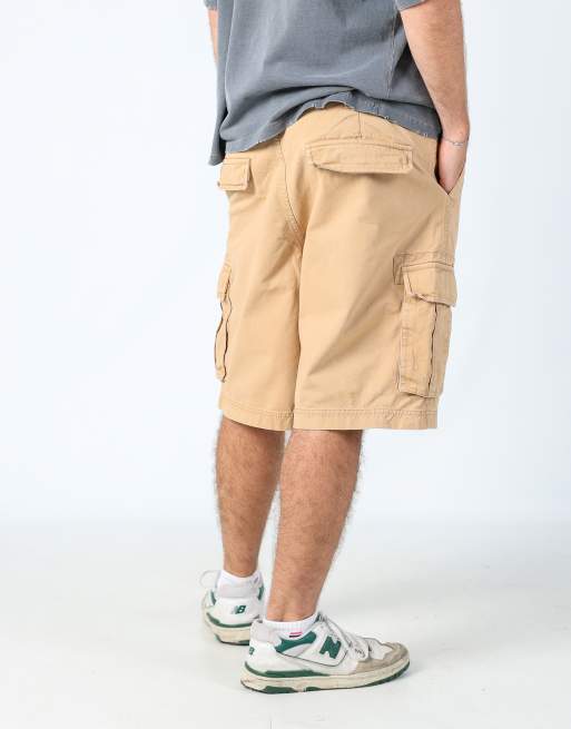 Vintage Eddie Bauer 36x22 canvas cargo shorts in tan, 2 of 4